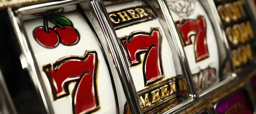free penny slots: What Happens If Someone Leaves Money in a Slot Machine?
